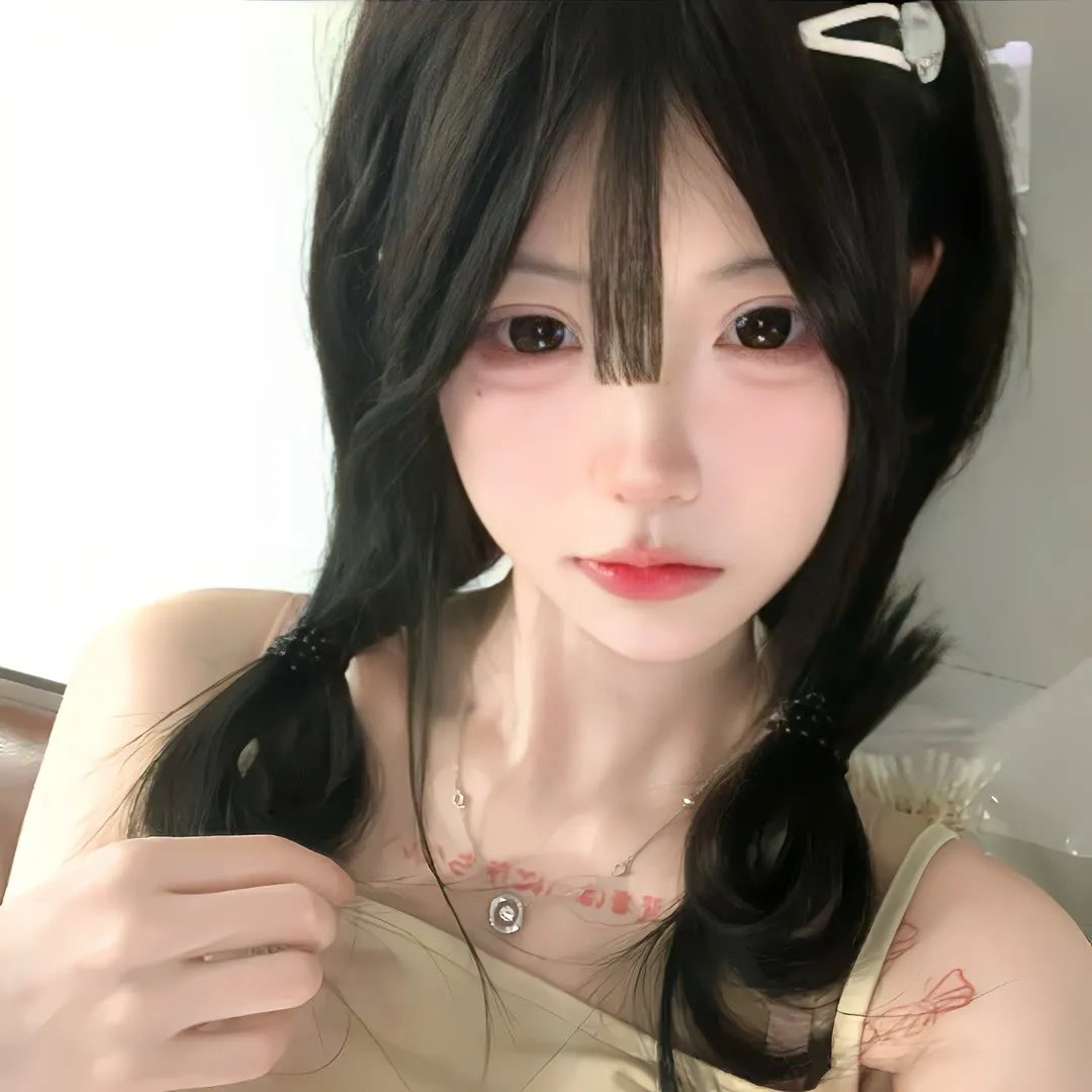 清秀俏佳人